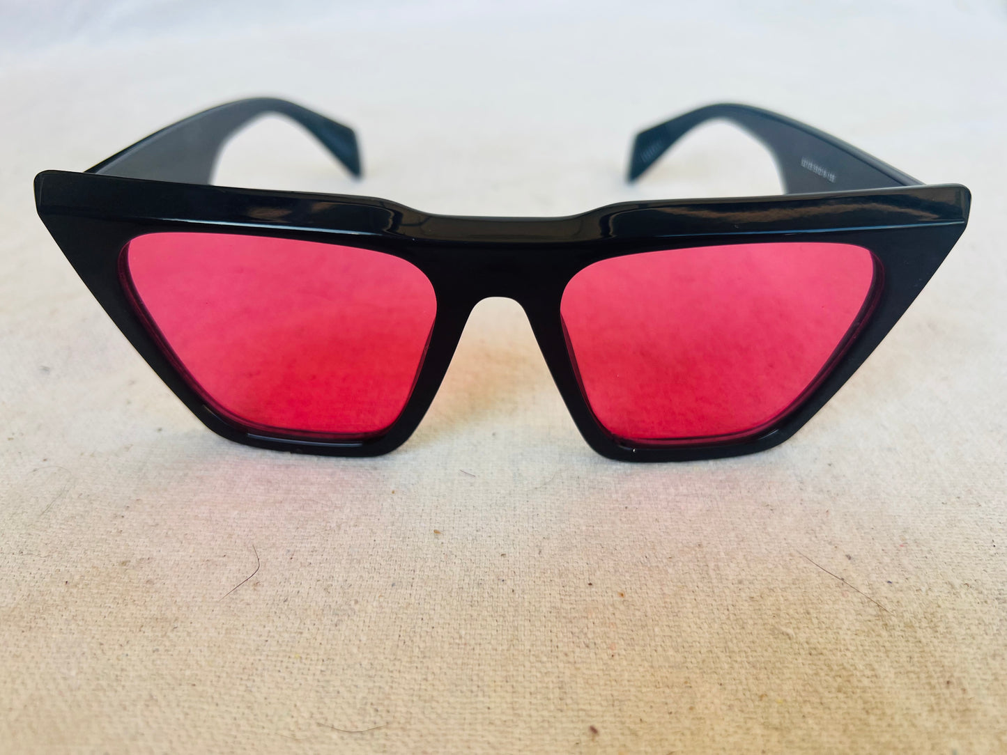 Linear Path Black/Red Sunglasses